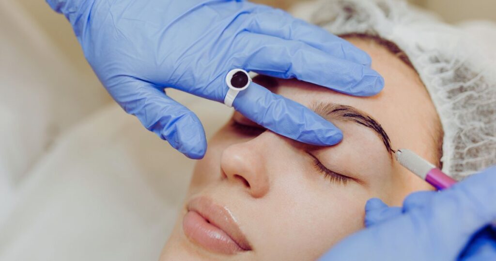 What Is The Best Online Eyebrow Lamination Training